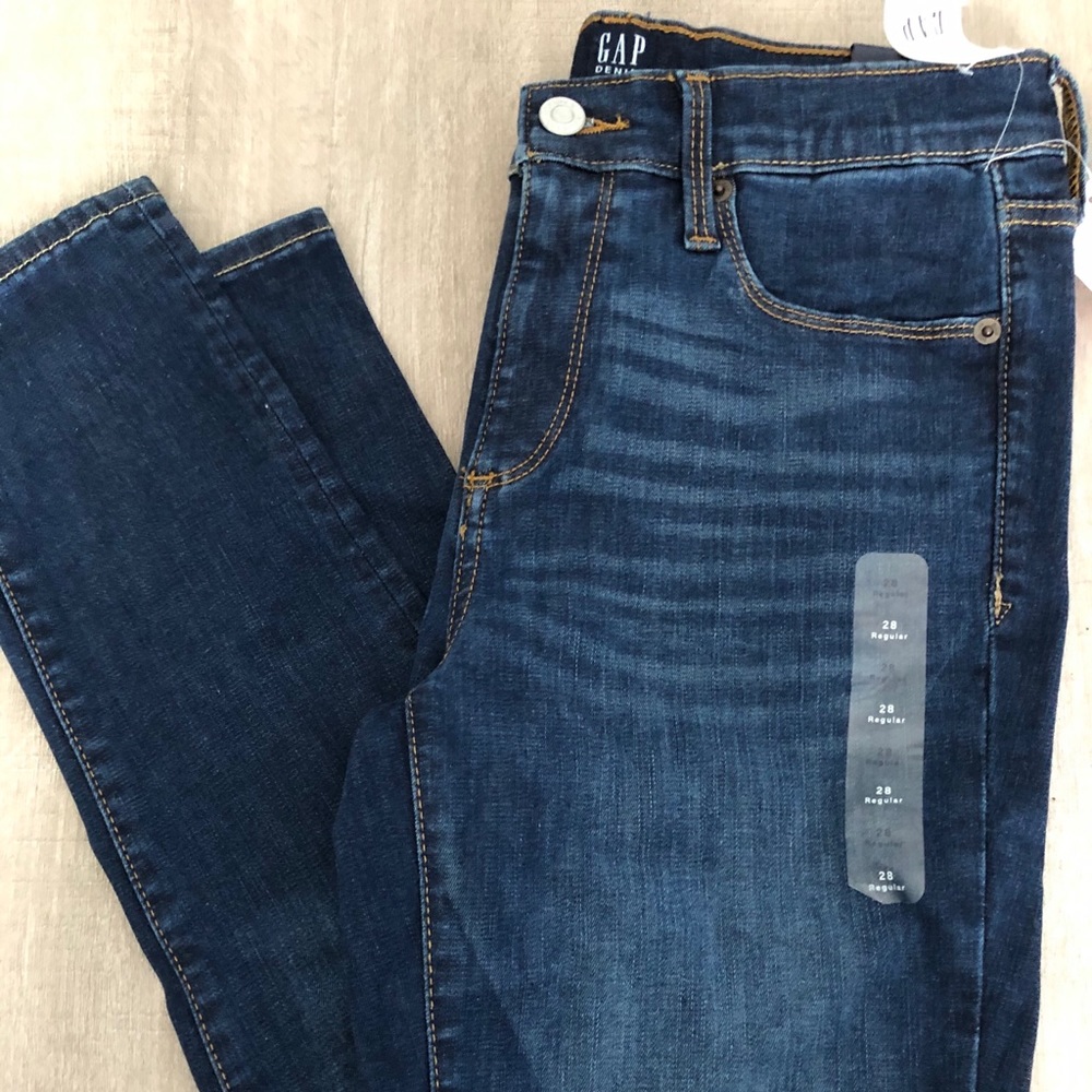 Women’s Gap Skinny Jeans